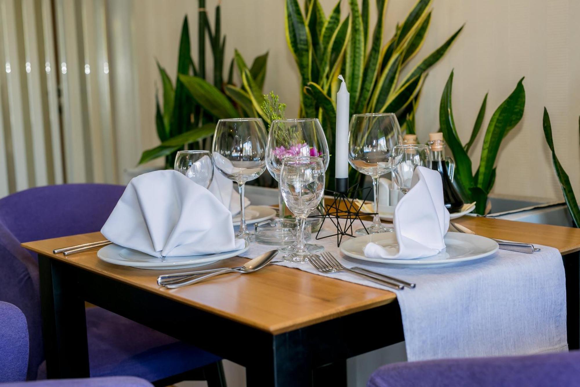 Hotel Emporium Bihać Buitenkant foto